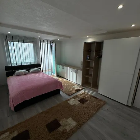 Apartament Kumalic *